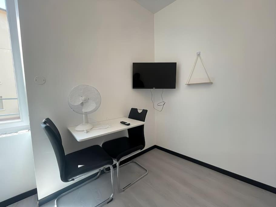Studio B2 20M2 Cosy 5Min A Pied Des Gares Roanne Exterior foto
